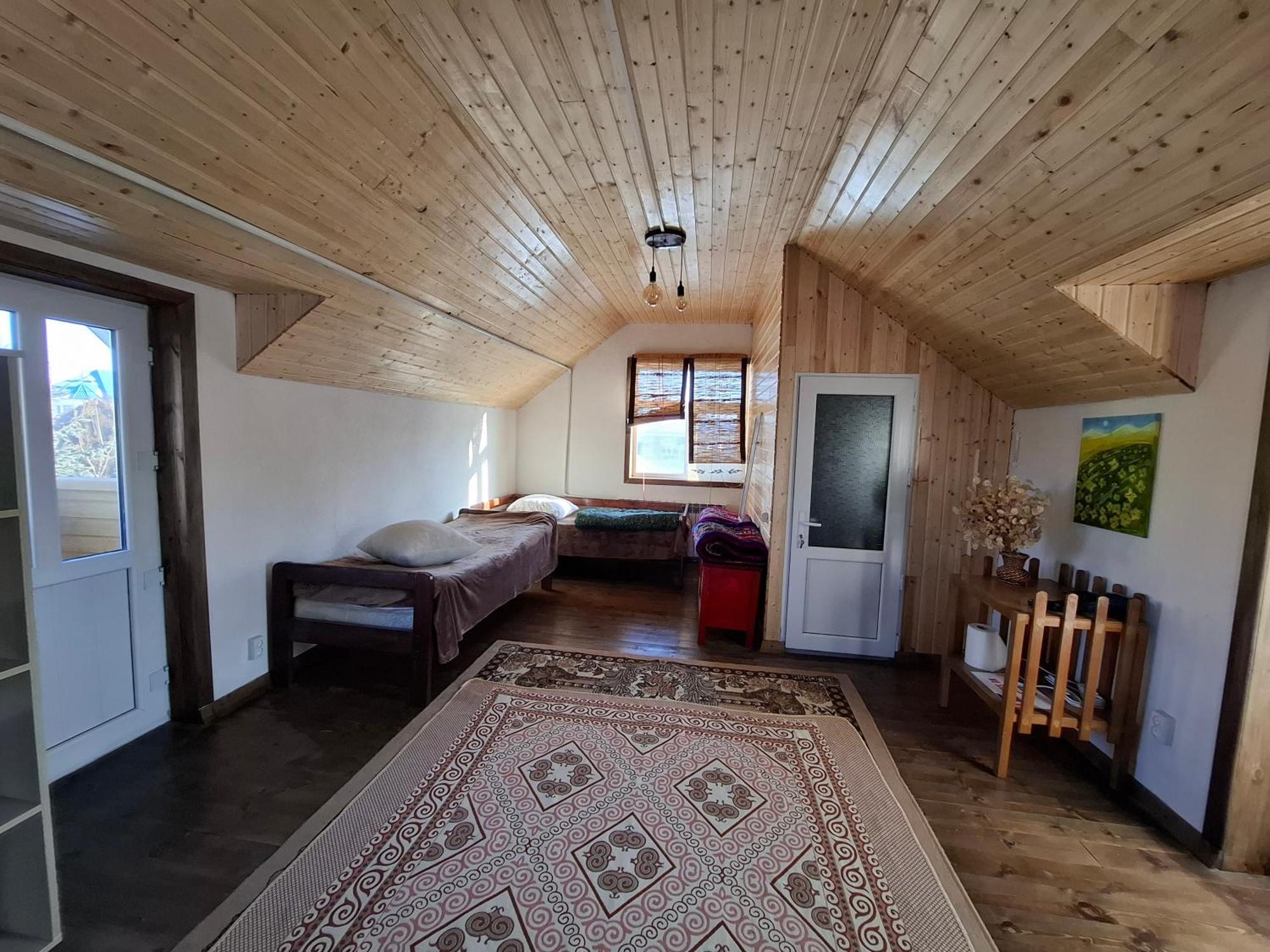 Happy Nomads Yurts & Hostel Karakol Exterior photo