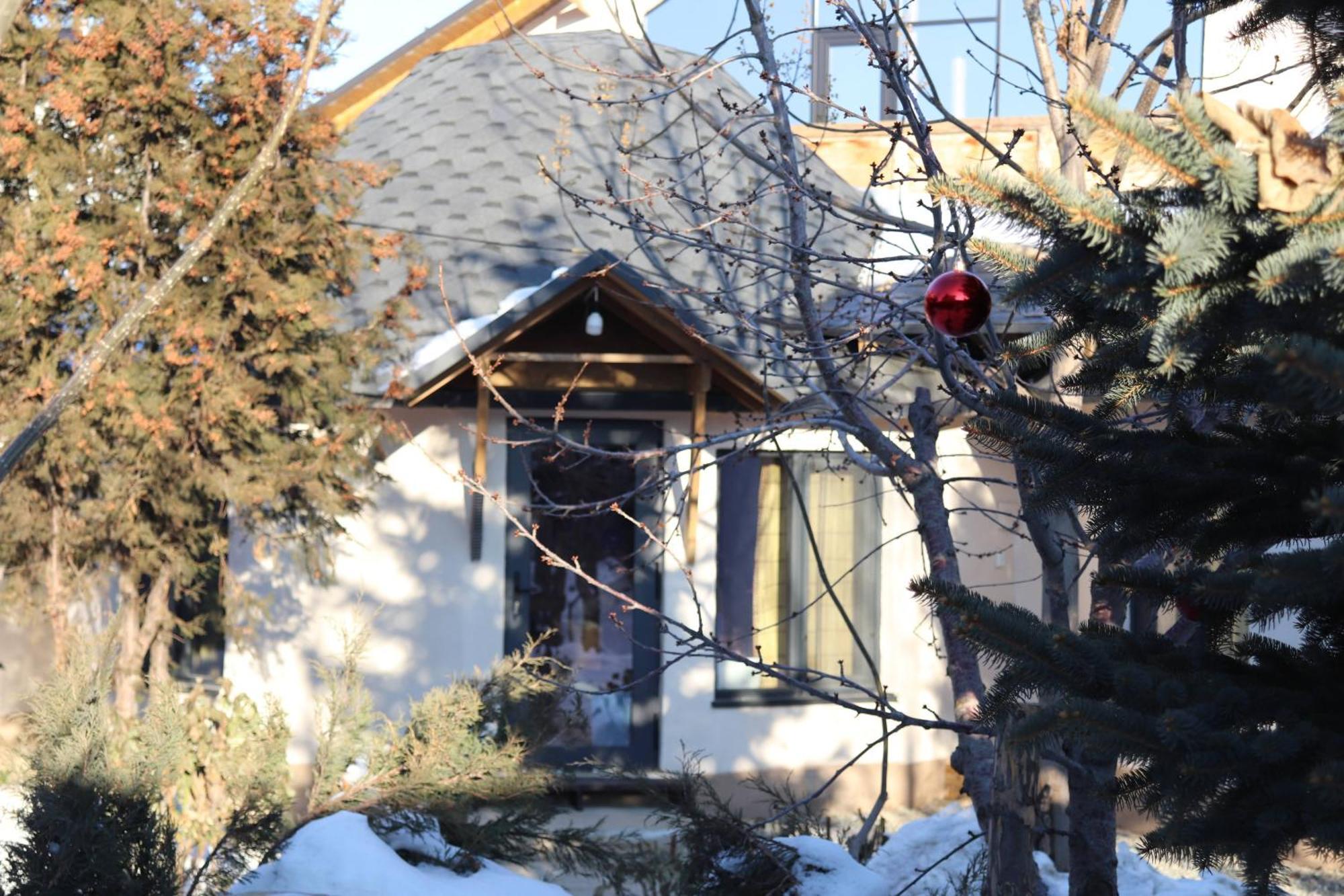 Happy Nomads Yurts & Hostel Karakol Exterior photo